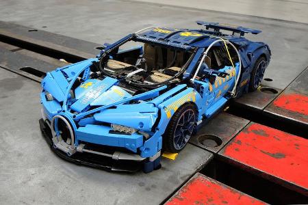 Porsche 911 GT3 RS Lego Crashtest gegen Bugatti Chiron