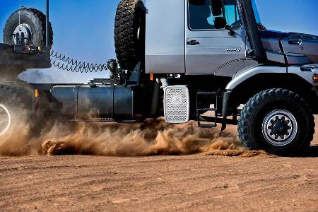 Mercedes Zetros