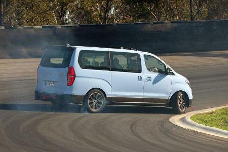 Hyundai iMax N Drift Bus