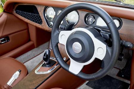 Morgan Plus Six, Interieur