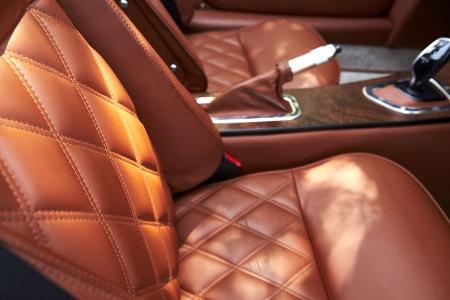 Morgan Plus Six, Interieur