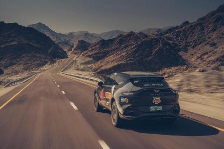 Aston Martin DBX PROTOTYPE DRIVE OMAN
