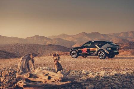 Aston Martin DBX PROTOTYPE DRIVE OMAN