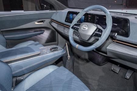 Nissan Ariya Sitzprobe Tokio Motor Show 2019