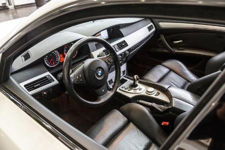 BMW M5 Touring, Cockpit