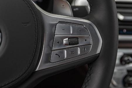 BMW 745e, Lenkrad