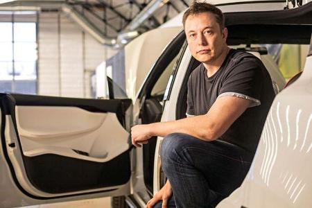 Natürlich hatte Elon Musk bei der Entscheidung, einen neuen Roadster zu bauen, nicht den Knight Industries Two Thousand als ...