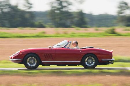 Ferrari 275 GTB/4 N.A.R.T. Spider (1967) RM Sotheby's