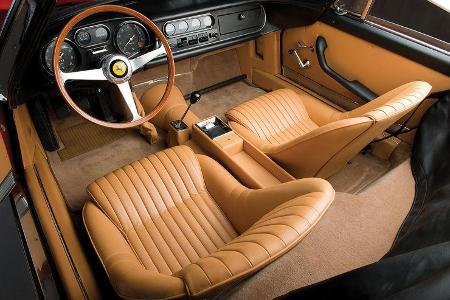 Ferrari 275 GTB/4 N.A.R.T. Spider (1967) RM Sotheby's