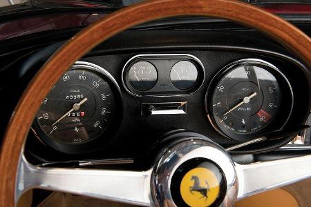 Ferrari 275 GTB/4 N.A.R.T. Spider (1967) RM Sotheby's