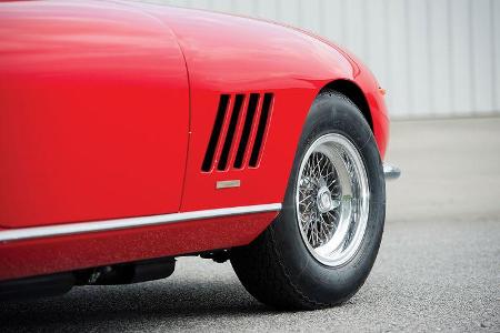 Ferrari 275 GTB/4 N.A.R.T. Spider (1967) RM Sotheby's