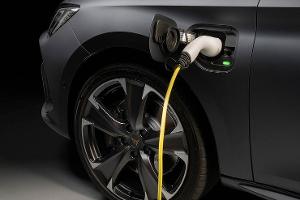 Jetzt auch als 204-PS-Plug-in-Hybrid
