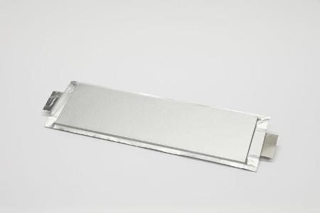 Eine eigene Pilotanlage für das Recycling von Batterien befindet sich ebenfalls am Standort Salzgitter im Aufbau und soll 20...