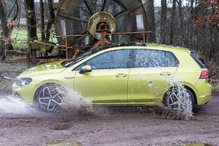 VW Golf VIII ungetarnt Erlkönig