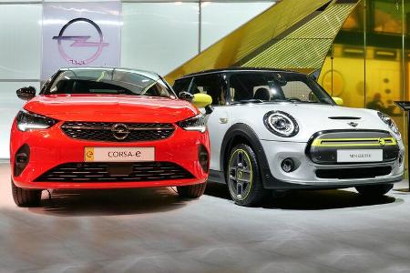 Vergleich Mini E Opel Corsa E IAA 2019