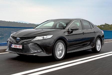 Toyota Camry Hybrid (2019)