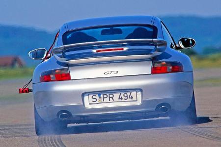Bei voller Beschleunigung erreicht der GT3 Tempo 100 in 4,8, Tempo 200 in 16,1 Sekunden.