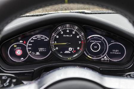 Techart-Porsche Panamera Turbo S, Instrumente