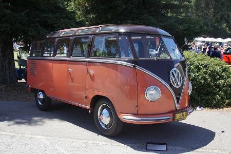 1952-VW-Transporter-Type-24S-Deluxe-Microbus-LHD