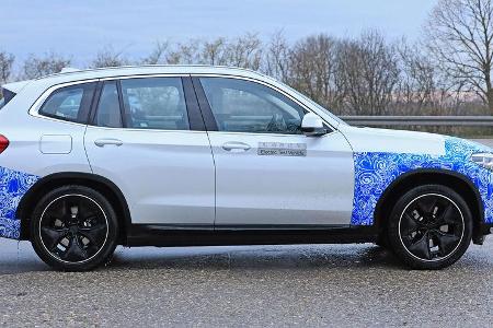 Erlkönig BMW iX3