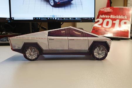 Tesla Cybertruck Papiermodell von folduptoys.com