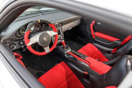 Porsche 911 GT2 RS, Interieur