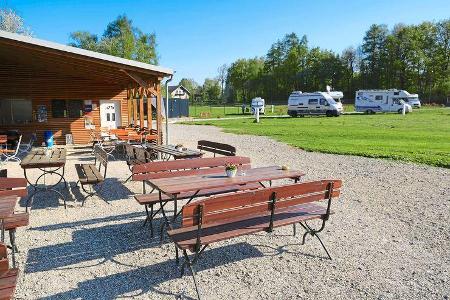 Gartenlokal des Wohnmobilparks Schwarzack am Wildpark