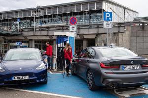 Teilzeit- gegen Vollzeit-Elektriker