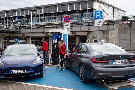 BMW 330e, Tesla Model 3, Exterieur