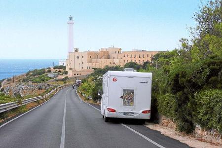 Der Euro Mobil Integra Line 690 HB in Capo di Leuca in Italien