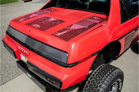 1984er Pontiac Fiero Custom Coupe