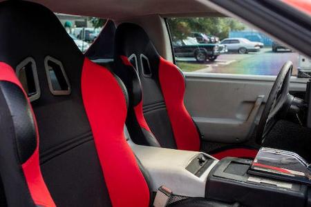 1984er Pontiac Fiero Custom Coupe