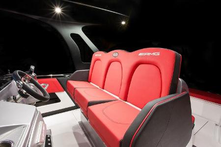 Mercedes-AMG Cigarette Racing „41‘ AMG Carbon Edition“