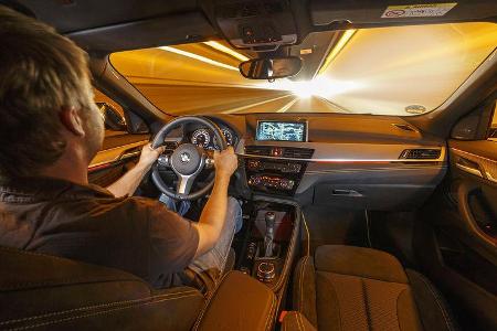 BMW X2 xDrive 18d, Interieur