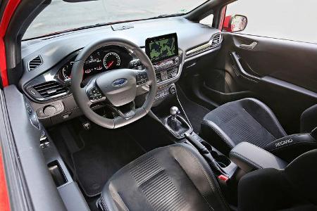 Ford Fiesta ST, Interieur