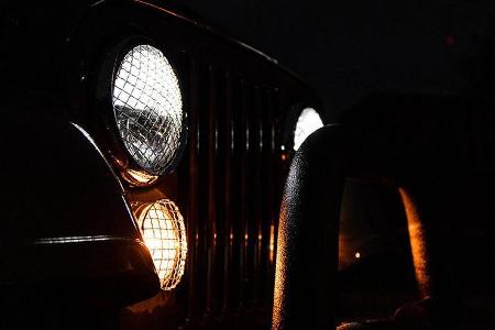 Ball and Buck CJ-8