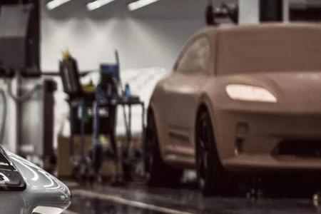 Porsche Macan EV