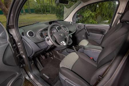 Nissan NV250