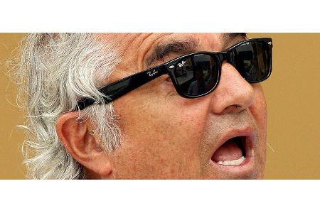 Flavio Briatore bestand darauf, die Nationalhymne zu singen ...