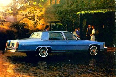 Cadillac Fleetwood Brougham, Seitenansicht