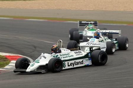 Die historischen Formel-1-Autos gehören zu den Highlights des AvD-Oldtimer-Grand-Prix – hier drei Williams-Ford im Clinch.