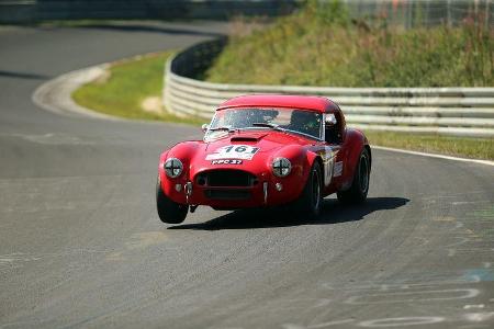 Eine AC Cobra mit Dach.