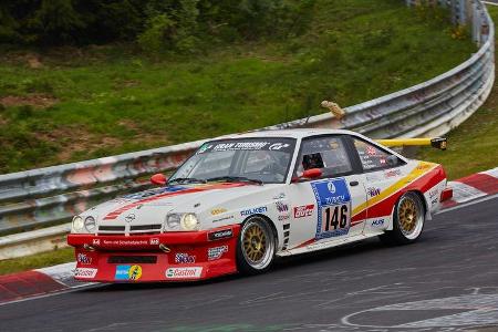 Opel Manta - Kissling Motorsport - Startnummer: #146 - Bewerber/Fahrer: Hans-Olaf Beckmann, Volker Strycek, Peter Hass, Jürg...