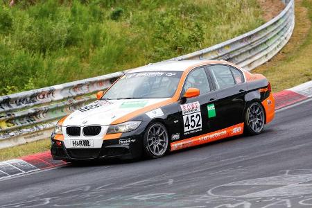 VLN - Nürburgring Nordschleife - Startnummer #452 - BMW 330i - V5
