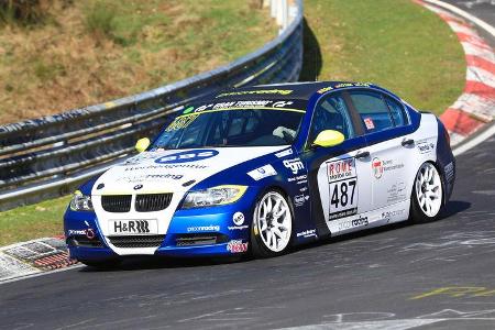 VLN - Nürburgring Nordschleife - Startnummer #487 - BMW 325i - Fun Motorsport GmbH & Co KG - V4