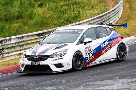 VLN - Nürburgring Nordschleife - Startnummer #823 - Opel Astra TCR - Kissling Motorsport - TCR