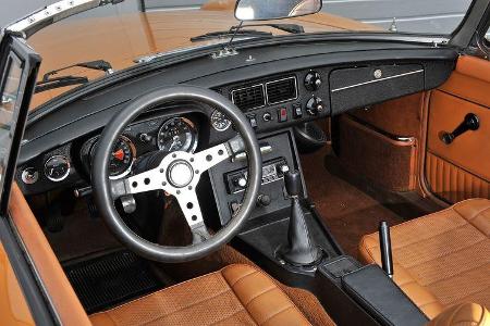 MGB, Cockpit