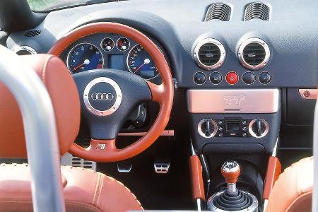 Audi TT Roadster 1.8 T Quattro (8N), Cockpit