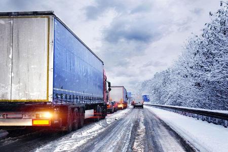 Schnee Winter Straße Autobahn Lkw Schnee Winter Straße Autobahn Lkw