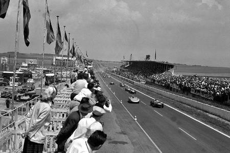 Jean Behra - Porsche 718 RSK - Peter Collins - Ferrari Dino 246 - GP Frankreich 1958 - Reims Jean Behra - Porsche 718 RSK - Peter Collins - Ferrari Dino 246 - GP Frankreich 1958 - Reims